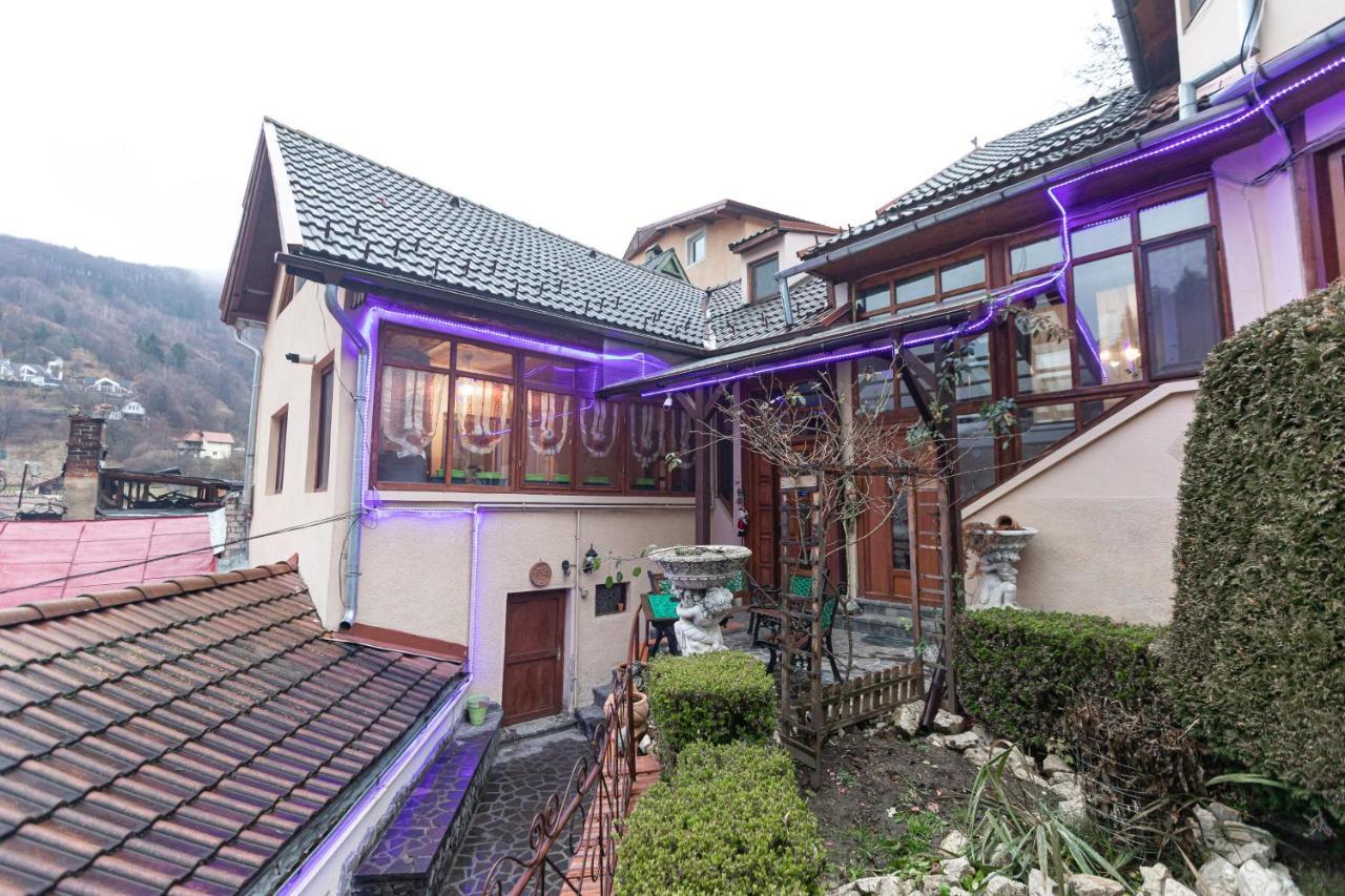 Pensiunea Kristin Brasov Exterior photo